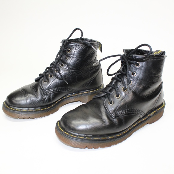 Dr Martens 1 The Original Leather Boot 